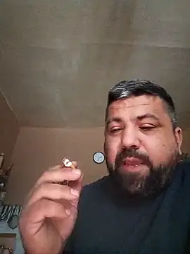 Snapshot of Alexander18edd chatting on November 25, 2025, 1:33 pm Alexander18edd online show from November 25, 2025, 1:33 pm