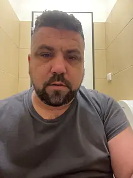 Snapshot of Alexander18edd chatting on February 6, 2026, 7:26 am Alexander18edd online show from February 6, 2026, 7:26 am