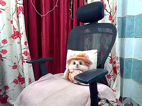 Snapshot of Lovely_Jiya chatting on February 10, 2026, 8:35 am Lovely Jiya online show from February 10, 2026, 8:35 am