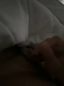 Momo0-9 online show from February 28, 2025, 9:04 am