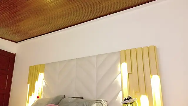 Anaise latif online show from March 9, 2026, 11:36 am