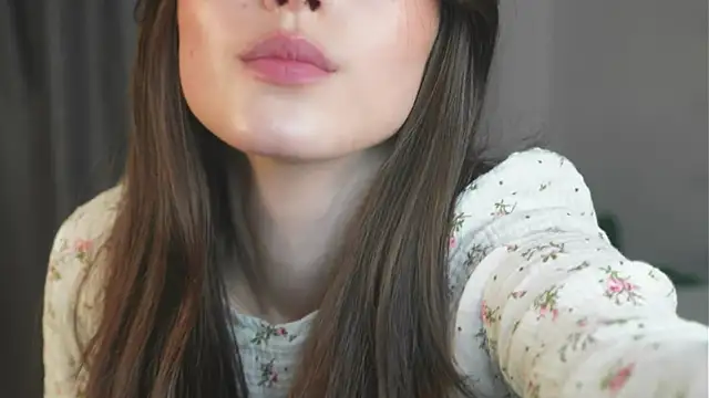 ArletteBiddix online show from March 4, 2025, 2:32 pm