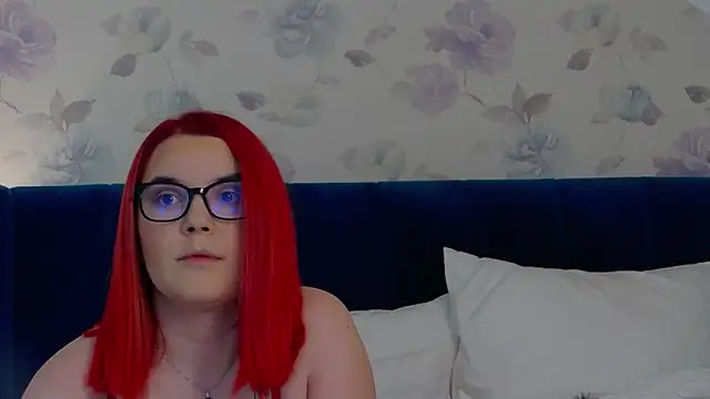 KailyKay online show from November 12, 2025, 7:07 pm