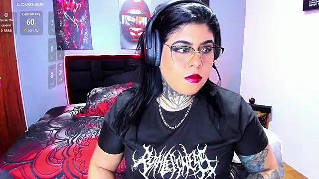 Veronika metal online show from May 20, 2026, 11:13 pm