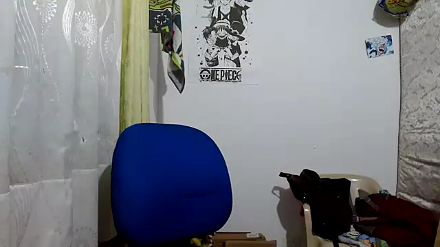 Snapshot of Escarcha-blue chatting on November 3, 2025, 12:49 am Escarcha-blue online show from November 3, 2025, 12:49 am