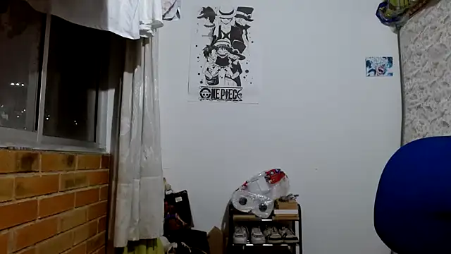 Snapshot of Escarcha-blue chatting on November 29, 2025, 4:01 am Escarcha-blue online show from November 29, 2025, 4:01 am