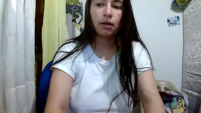 Snapshot of Escarcha-blue chatting on November 2, 2025, 5:12 am Escarcha-blue online show from November 2, 2025, 5:12 am