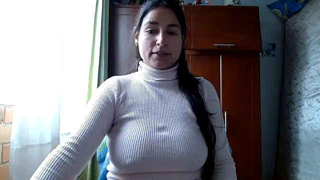 Snapshot of Escarcha-blue chatting on May 2, 2026, 6:02 pm Escarcha-blue online show from May 2, 2026, 6:02 pm