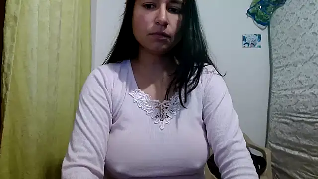 Snapshot of Escarcha-blue chatting on December 20, 2025, 1:19 am Escarcha-blue online show from December 20, 2025, 1:19 am