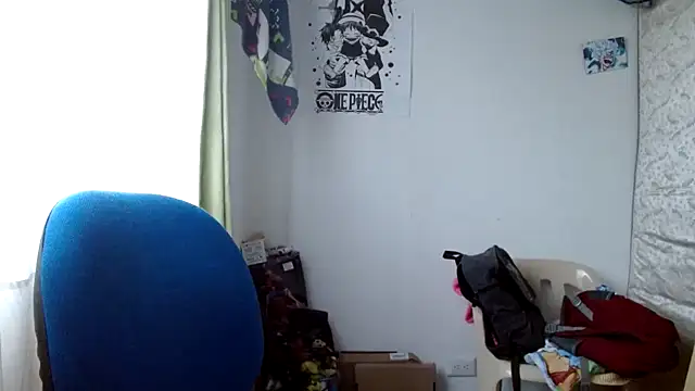 Snapshot of Escarcha-blue chatting on November 3, 2025, 10:24 pm Escarcha-blue online show from November 3, 2025, 10:24 pm