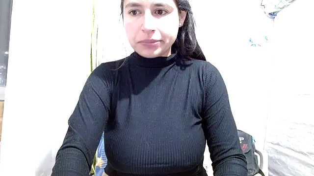 Snapshot of Escarcha-blue chatting on February 5, 2026, 1:23 am Escarcha-blue online show from February 5, 2026, 1:23 am