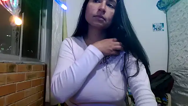 Snapshot of Escarcha-blue chatting on December 3, 2025, 11:47 pm Escarcha-blue online show from December 3, 2025, 11:47 pm