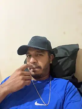 Snapshot of Lindp190194 chatting on November 18, 2025, 6:00 pm Lindp190194 online show from November 18, 2025, 6:00 pm