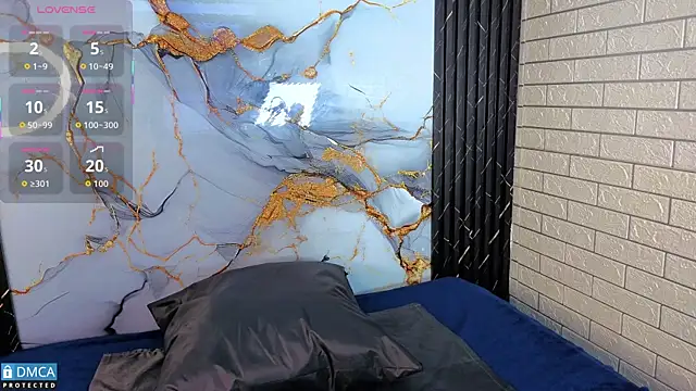 Snapshot of MaeveKuro chatting on November 22, 2025, 3:16 am MaeveKuro online show from November 22, 2025, 3:16 am