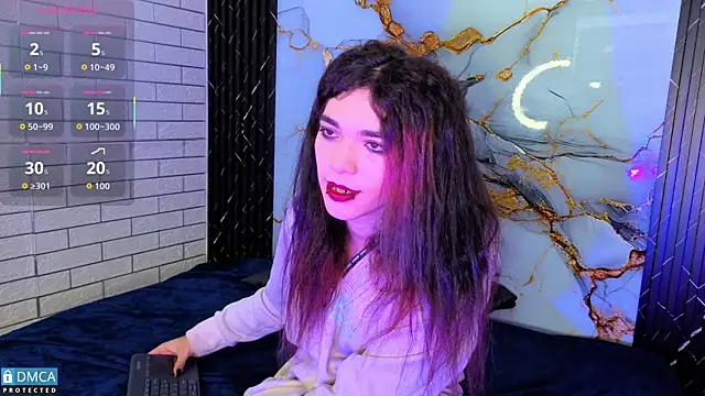 Snapshot of MaeveKuro chatting on November 24, 2025, 3:28 am MaeveKuro online show from November 24, 2025, 3:28 am