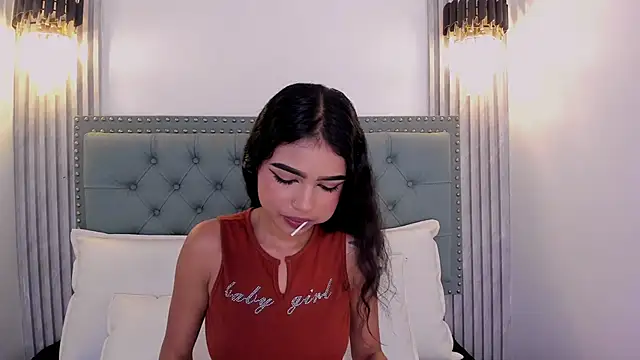 PaolaB g online show from February 28, 2025, 1:03 pm