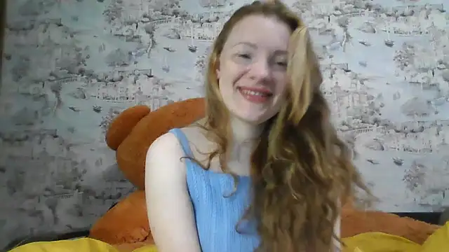 Snapshot of Eveline_May chatting on November 3, 2025, 9:46 am Eveline May online show from November 3, 2025, 9:46 am