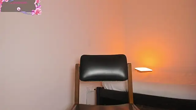 Snapshot of SamanthaLara chatting on September 26, 2025, 11:50 am SamanthaLara online show from September 26, 2025, 11:50 am