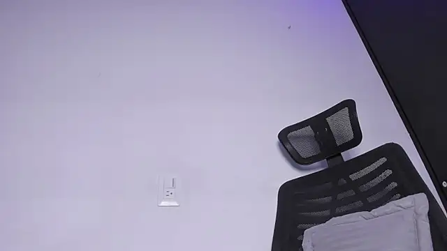 Snapshot of zephyra-angels chatting on March 3, 2026, 4:08 am zephyra-angels online show from March 3, 2026, 4:08 am