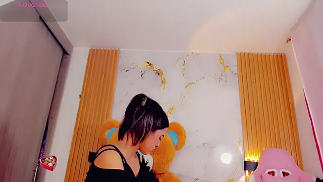 Snapshot of ValeriCardenas chatting on September 10, 2025, 1:59 am ValeriCardenas online show from September 10, 2025, 1:59 am