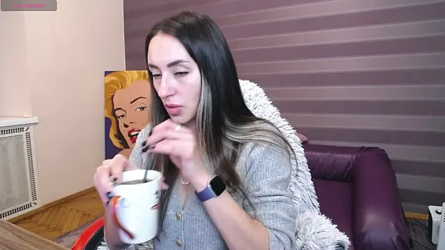 JenniferStone online show from February 19, 2026, 9:17 am