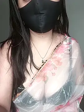 Snapshot of neha_rohan12 chatting on March 16, 2025, 9:05 pm neha rohan12 online show from March 16, 2025, 9:05 pm