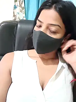 CRAZY  BITE online show from May 17, 2026, 1:11 pm
