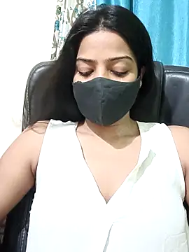 CRAZY  BITE online show from May 13, 2026, 8:05 pm