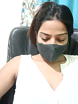 CRAZY  BITE online show from May 26, 2026, 7:23 pm