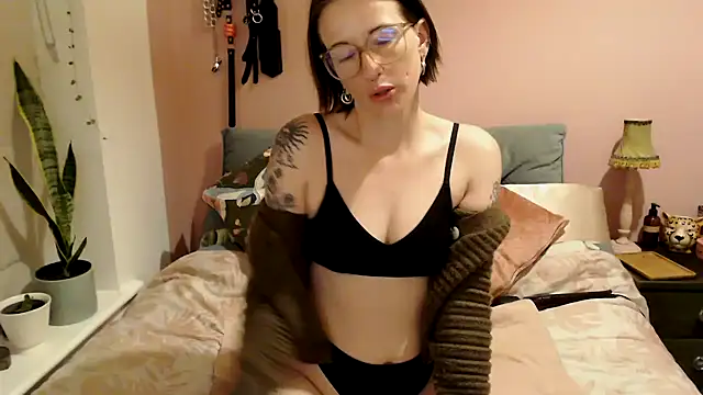 Snapshot of BlaireBarbi chatting on November 3, 2025, 6:55 pm BlaireBarbi online show from November 3, 2025, 6:55 pm