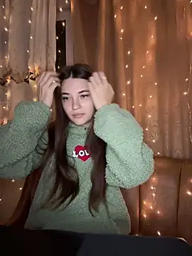 Snapshot of MrrKate chatting on December 15, 2025, 2:06 am MrrKate online show from December 15, 2025, 2:06 am