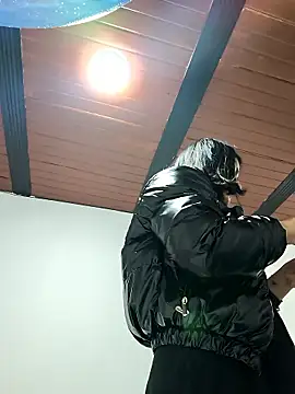 miaoconell online show from March 16, 2026, 9:39 pm