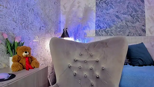 Arianaa collins online show from May 29, 2026, 11:49 am