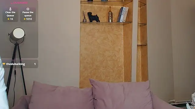 Snapshot of EdinaCordner chatting on November 29, 2025, 10:04 am EdinaCordner online show from November 29, 2025, 10:04 am