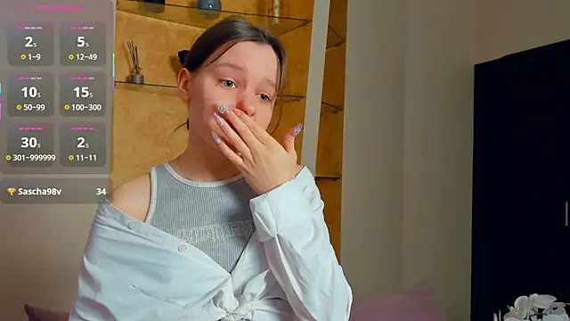 Snapshot of EdinaCordner chatting on September 12, 2025, 10:15 am EdinaCordner online show from September 12, 2025, 10:15 am