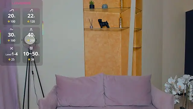 Snapshot of EdinaCordner chatting on October 6, 2025, 12:28 pm EdinaCordner online show from October 6, 2025, 12:28 pm