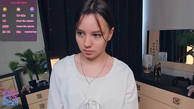 Snapshot of EdinaCordner chatting on March 15, 2025, 8:04 am EdinaCordner online show from March 15, 2025, 8:04 am