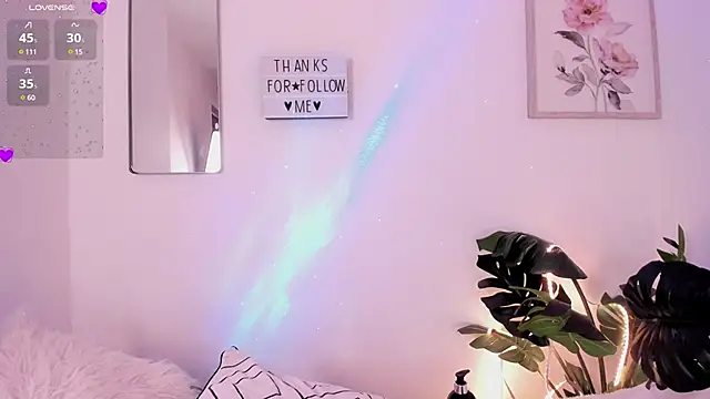 Snapshot of purplemoonn_ chatting on March 4, 2025, 2:42 pm purplemoonn  online show from March 4, 2025, 2:42 pm