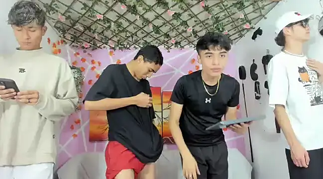 Snapshot of Maxxi_hot23 chatting on March 4, 2025, 9:54 pm Maxxi hot23 online show from March 4, 2025, 9:54 pm