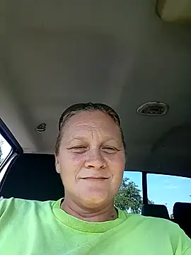 wetnwildforyou online show from November 17, 2025, 6:45 pm