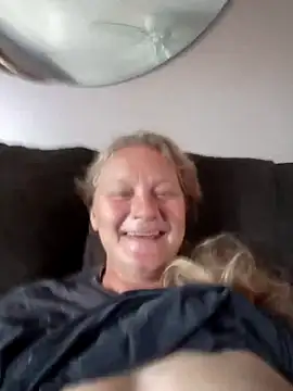 wetnwildforyou online show from November 8, 2025, 4:54 pm