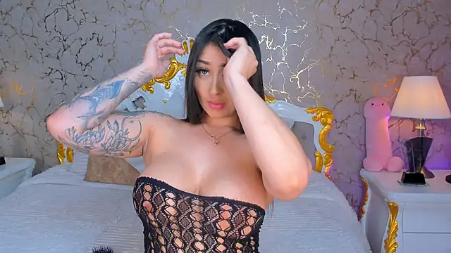 ScarlettWallace online show from March 11, 2025, 2:42 am