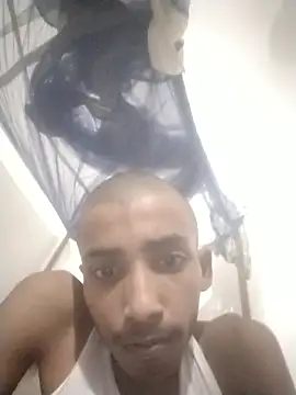 Snapshot of Rajkumarbigblackcock@xh chatting on April 19, 2026, 6:32 pm Rajkumarbigblackcockxh online show from April 19, 2026, 6:32 pm