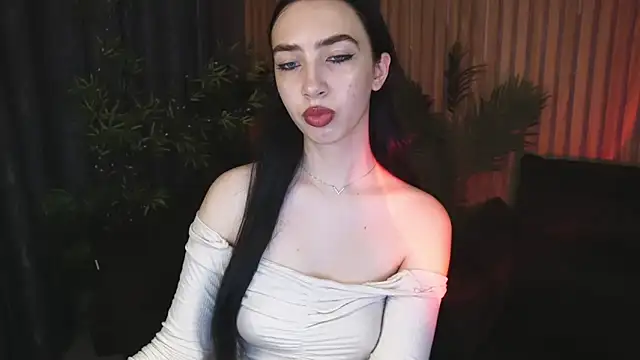 Snapshot of WildKittenX_ chatting on November 11, 2025, 6:52 am WildKittenX online show from November 11, 2025, 6:52 am