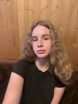 Snapshot of nemesidaM chatting on December 18, 2025, 10:52 am nemesidaM online show from December 18, 2025, 10:52 am