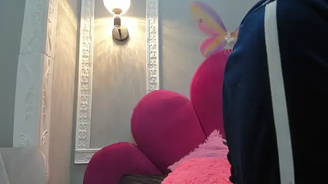 Snapshot of Bonniie_22 chatting on November 14, 2025, 1:26 pm Bonniie 22 online show from November 14, 2025, 1:26 pm