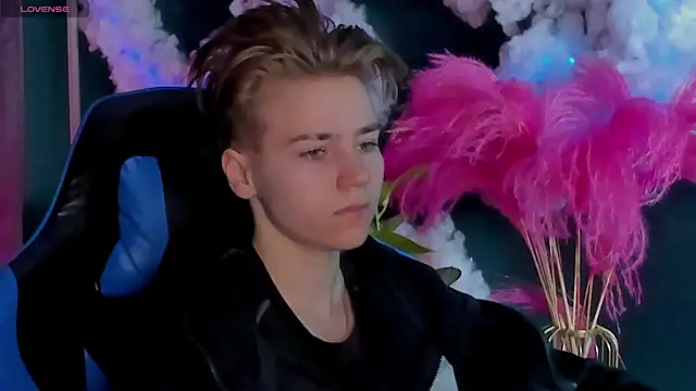 Jean Wilsons online show from April 11, 2026, 11:14 am