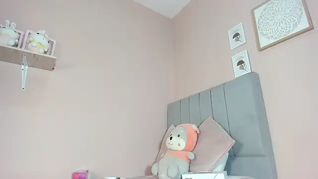 Snapshot of mary_cute9 chatting on December 2, 2025, 11:34 am mary cute9 online show from December 2, 2025, 11:34 am