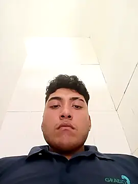 Snapshot of crisssalazar chatting on September 12, 2025, 9:14 pm crisssalazar online show from September 12, 2025, 9:14 pm