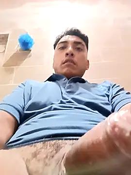 crisssalazar online show from April 26, 2026, 1:14 am